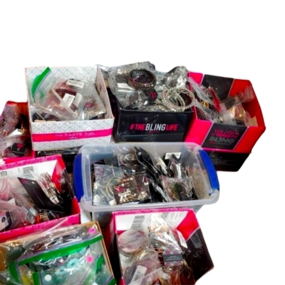 10 Piece Mystery Jewelry Bundle NWT - Picture 2 of 6